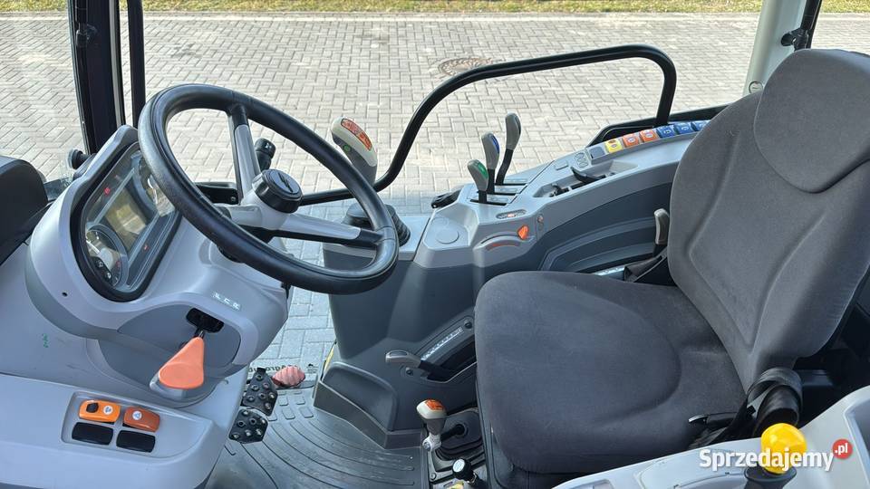 Ciągnik sadowniczy McCormick X450V lubelskie Modliborzyce
