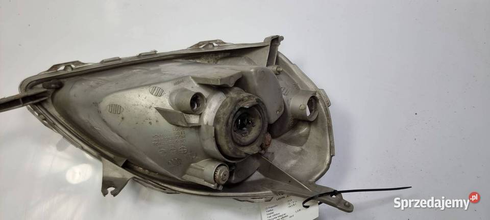 LAMPA LEWA PRZÓD TOYOTA YARIS I Lipno