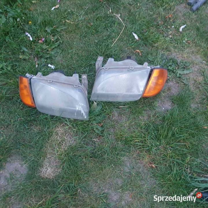 Lampa przednia reflektor prawy lewy lewa Suzuki prawe małopolskie Kraków