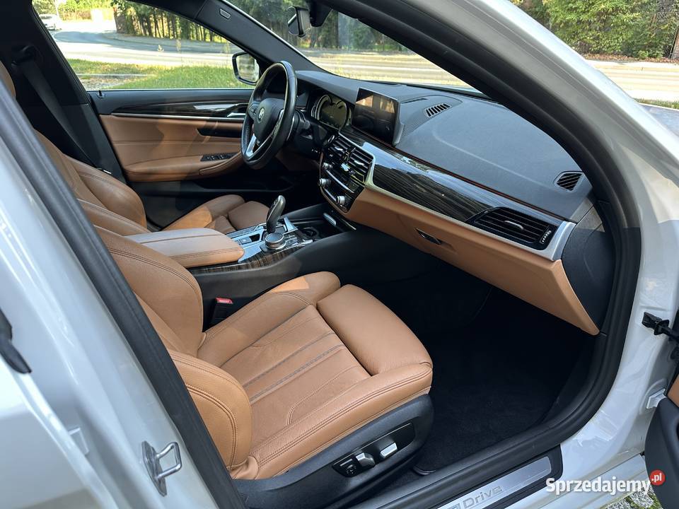 BMW G30 530e plugin hybrid xdrive sportline stan 2000cm3 Sieniawa