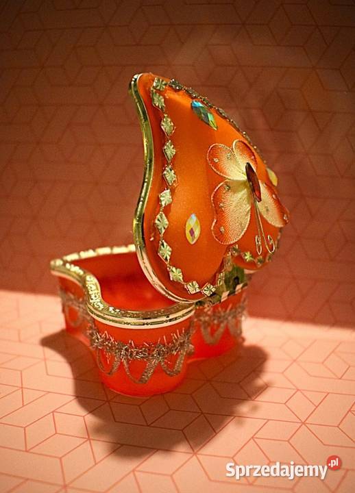 Szkatułka w kształcie serduszka na biżuterię z Chełmno