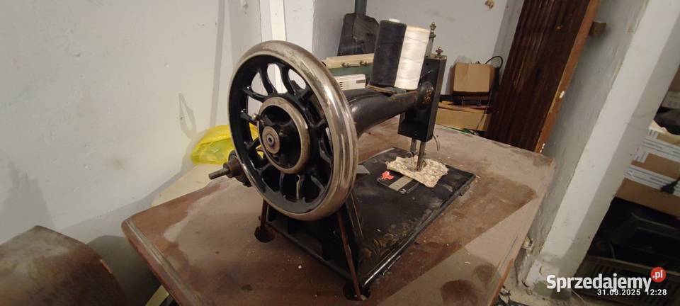 Zabytkowa maszyna do szycia Ankę