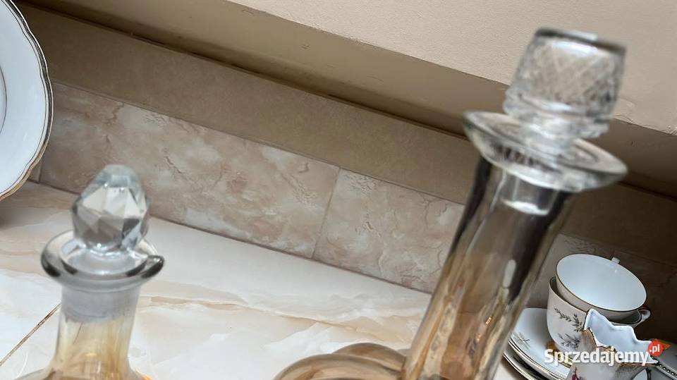 Karafka szkło miodowe opalizowane W kształcie Gdańsk