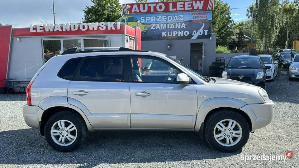 Hyundai Tucson 20 Benzyna Moc 141 Zarejestrowany Elbląg sprzedam