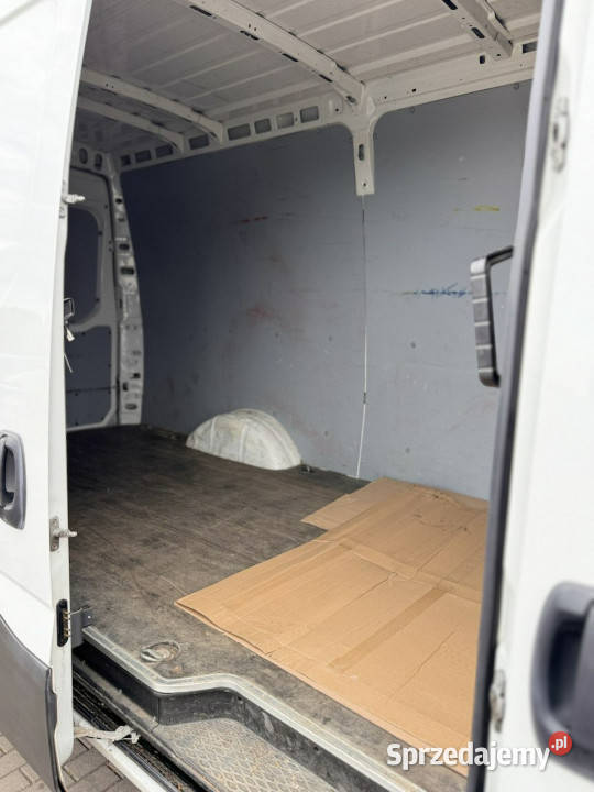 Iveco Daily 35S12 23 35120 L3H2 HiMatic Radom