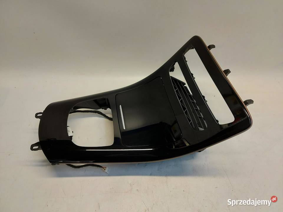 Mercedes EQC 400 W293 ŚRODKOWA KONSOLA PANEL osobowe dolnośląskie sprzedam