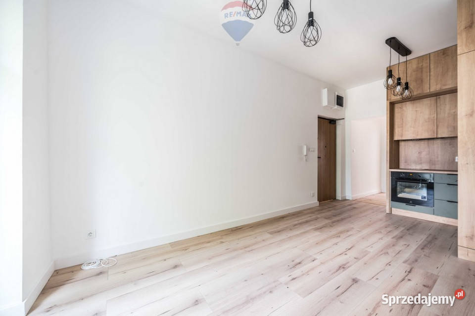 Mieszkanie balkon kamienica winda Stare Miasto Wynajem