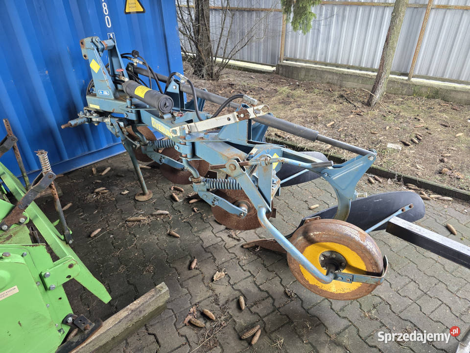 Pług 3 skibowy OVERUM BT 387 H zabez nieuszkodzony Pługi Rudolfowo