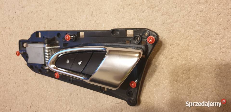 Klamka wewnętrzna lewa Porsche Cayenne 7P5837019