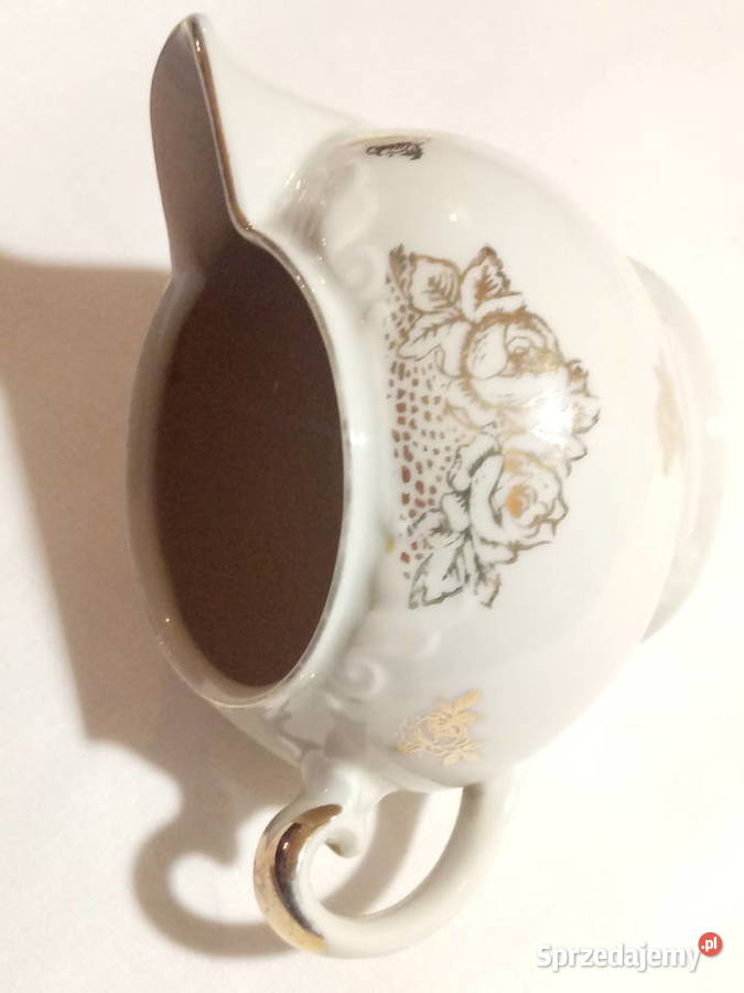 porcelanowy stary mlecznik z talerzykiem Piotrówek