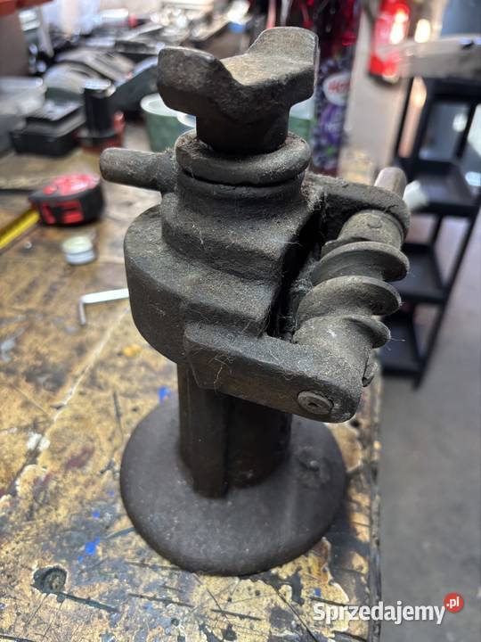 Stary lewarek podnośnik Pozostałe mazowieckie Wiskitki sprzedam