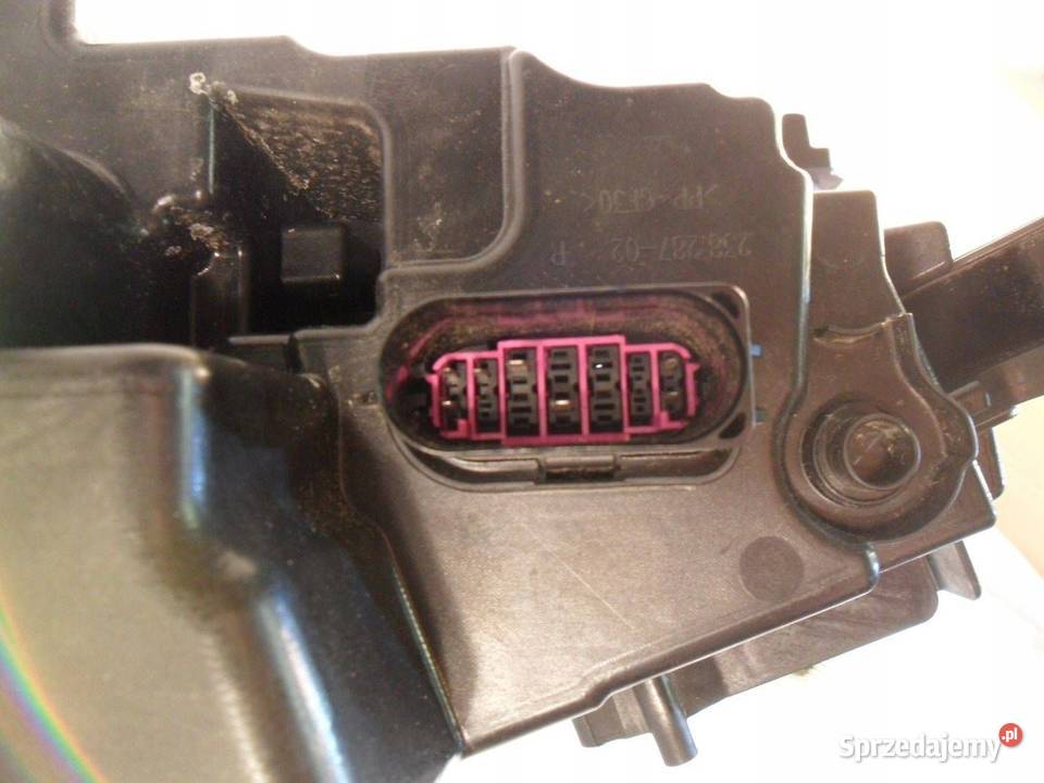 Reflektor Przód strona prawa Skoda Enyaq iV TS21 wielkopolskie Nowy Tomyśl