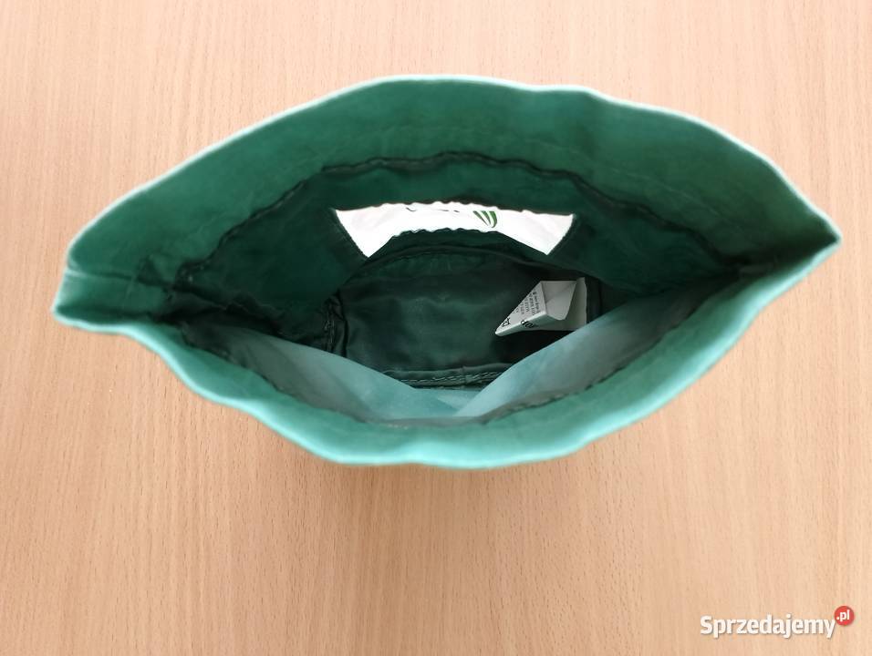 KOSMETYCZKA zielona Body Shop woreczek na Złotniki