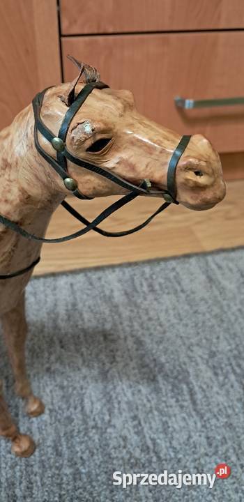 Figura Rzeźba KOŃ ze skóry dekoracja Unikat Suwałki