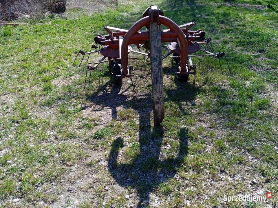 Przetrząsarka KUHN Model GF452 M Kuhn warmińsko-mazurskie Kabiny