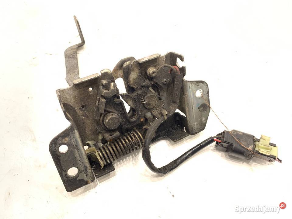 ZAMEK MASKI PRZÓD MITSUBISHI ASX Crossover