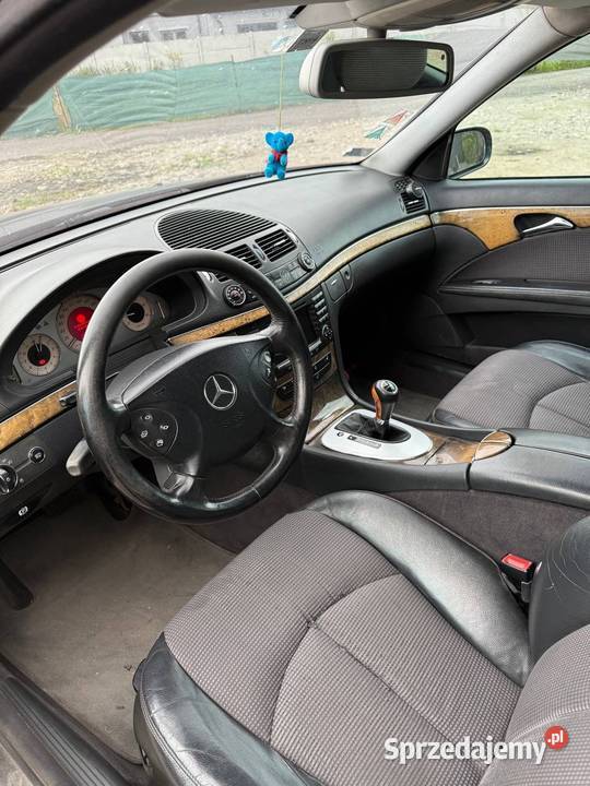 MercedesBenz EClass W211 32 CDI 2005 205KM