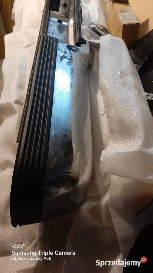 SUBURBAN atrapa nowa chrom Radom