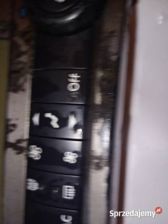 Orginał znaczek metalowy samochodu Warszawa dolnośląskie