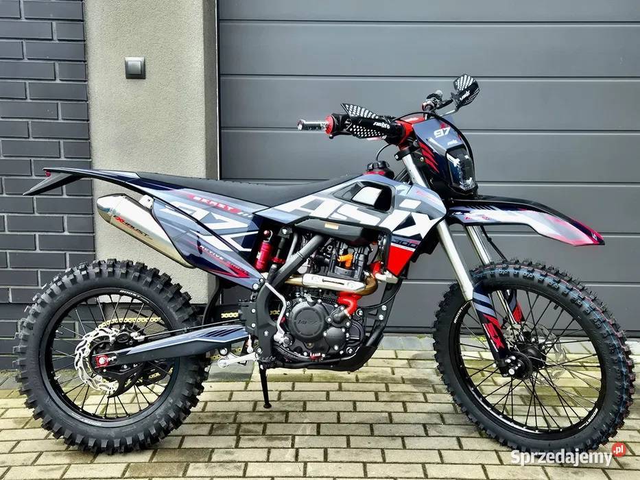 ASIX XT97 300cc Full BLACk Nowy CHŁODNICA CIECZY Rakoniewice sprzedam