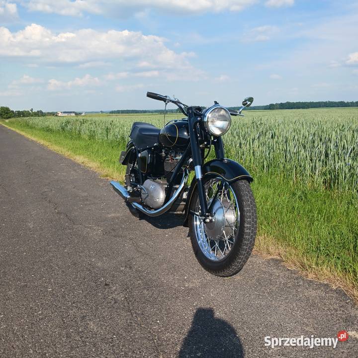 Motocykle Junak perfekcyjnej renowacji