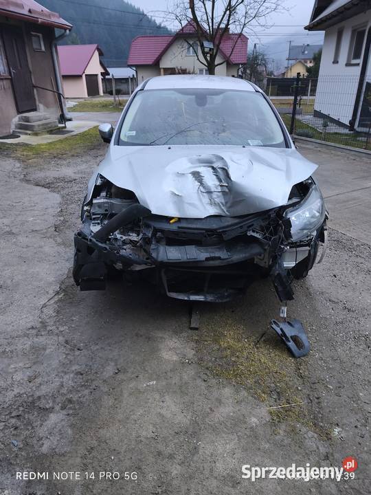 Ford fokus uszkodzony silnik chodzi jezdzi Rok produkcji 2012 małopolskie Piwniczna-Zdrój sprzedam