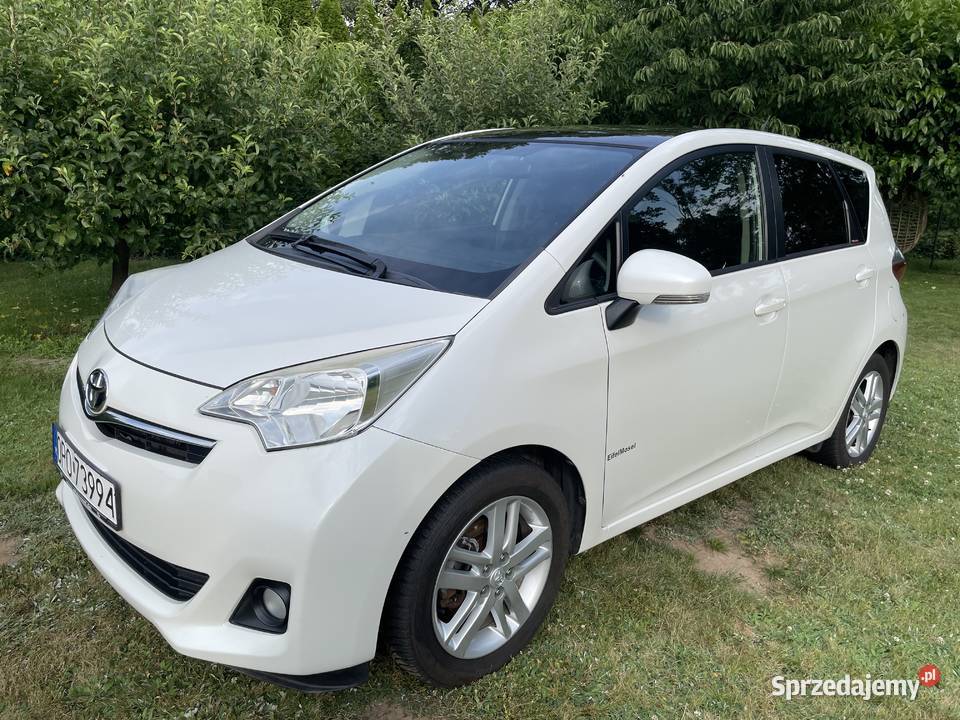 Toyota VersoS Perłowa 163 Szklany Dach Długie