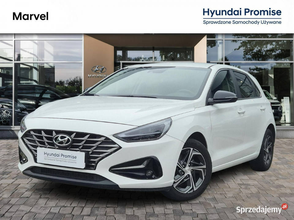 Hyundai i30 10 TGDI 6MT 120 WersjaSmart Pakiet relingi dachowe Łódź