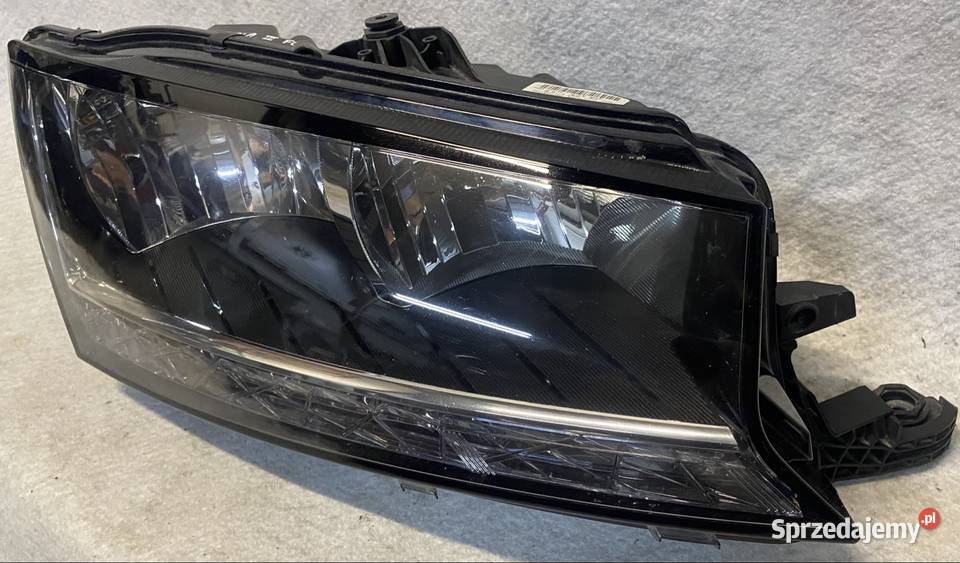 SKODA FABIA III LIFT 6V LAMPA PRAWA PRZÓD śląskie Jasienica
