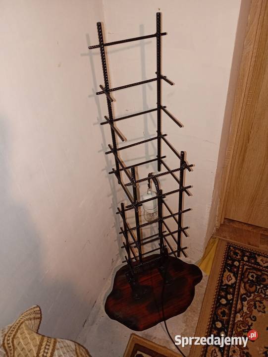 Lampa podłogowa z recyklingu sprzedam