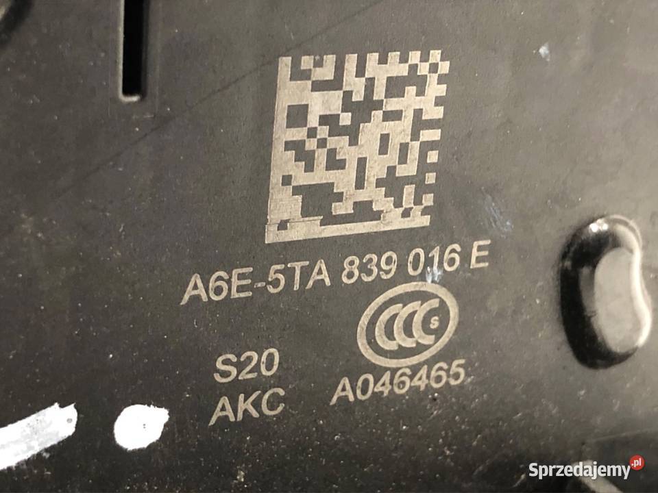 ZAMEK DRZWI PRAWY TYŁ SKODA FABIA III Hatchback podkarpackie