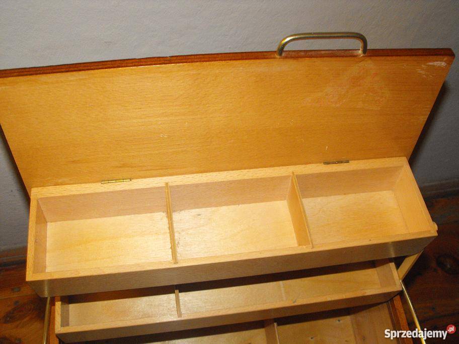 Drewniany niciakprzybornik krawiecki z lat 60 Skierniewice