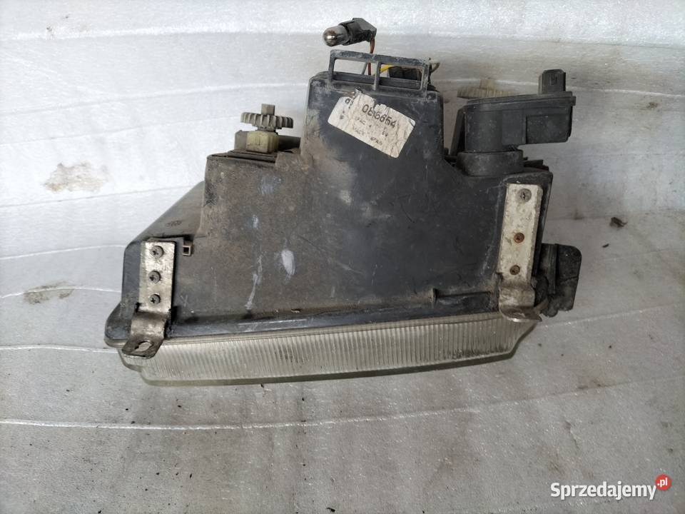 LAMPA PRZÓD PRAWA SEAT IBIZA CORDOBA 086654 osobowe