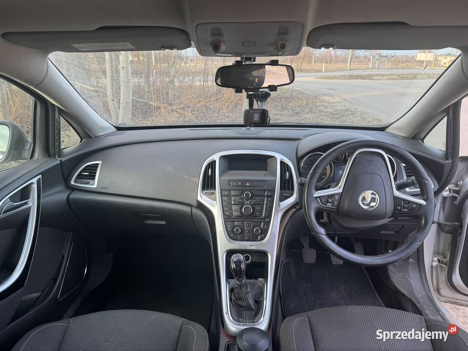 Anglik Astra J Wołomin