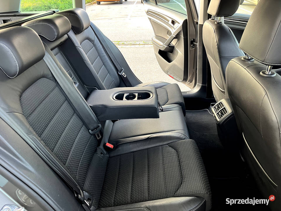 Volkswagen Golf Variant 16 TDI Connected Series 1600cm3 Samochody osobowe opolskie Głubczyce