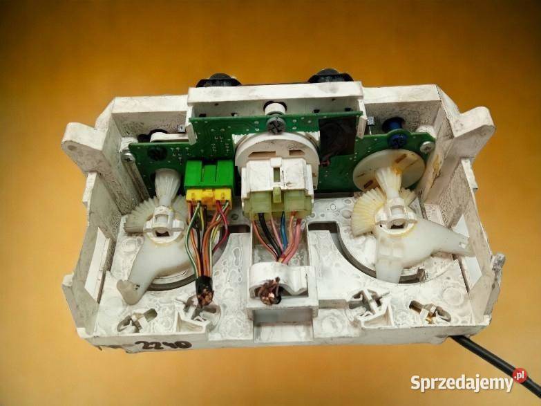 PANEL NAWIEWU 7440054G Suzuki Liana I 20012007 sprzedam