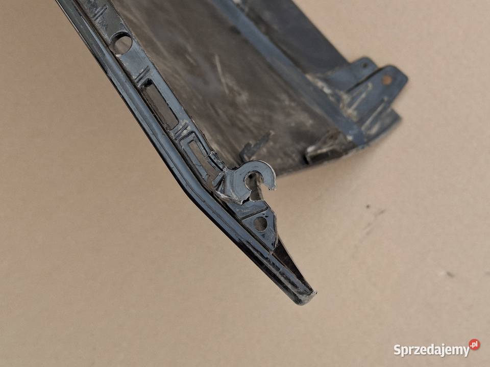 MERCEDES CKLASA W206 KOMBI ZDERZAK TYŁ TYLNY PDC Zderzaki