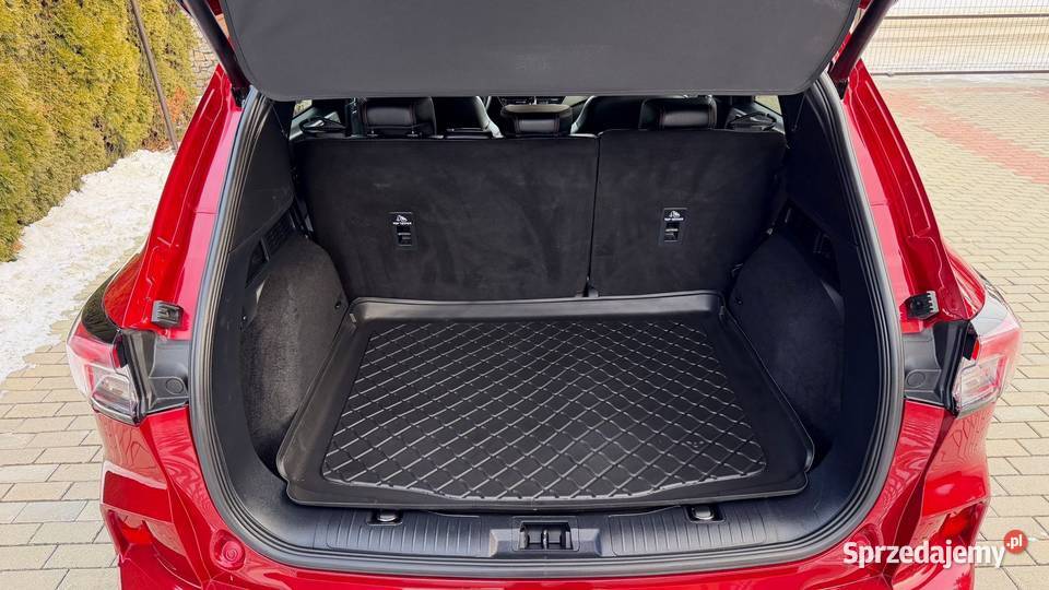 Ford Kuga STLine AWD 4x4 Serwisowany światła LED Opatów sprzedam