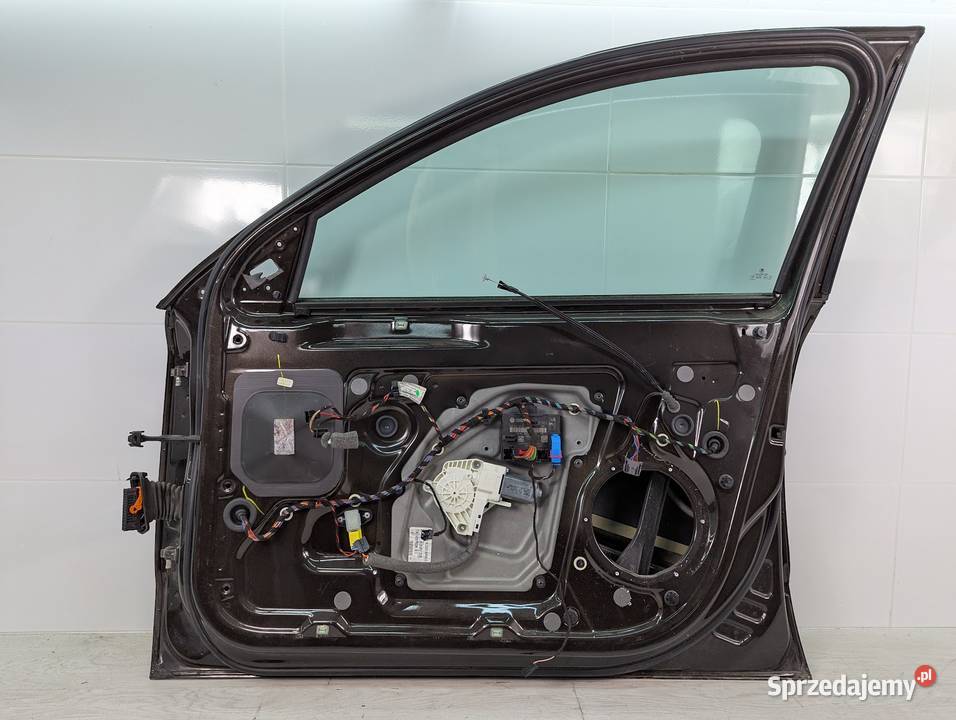 DRZWI PRZÓD PRZEDNIE PRAWE 0J0J MAGNETIC BROWN