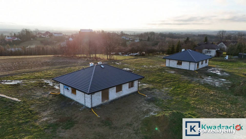 Dom wolnostojący 1048m2 Kombornia Sośnina Liczba pokoi 4 sprzedam