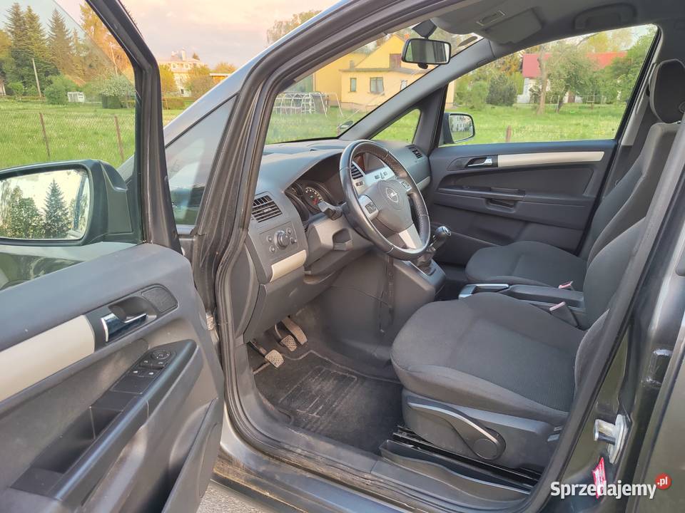 Opel Zafira 16 115 7osobowa klima idealny stan z Samochody osobowe Krosno