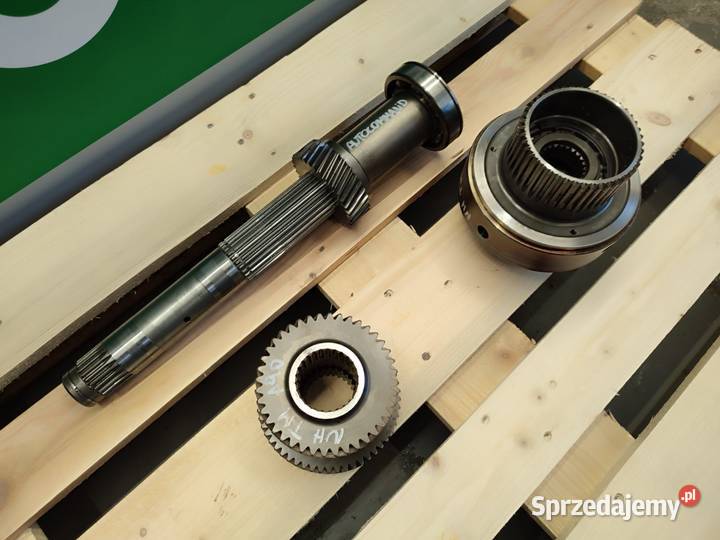 Wałek tryby skrzyni biegów Holland TM190