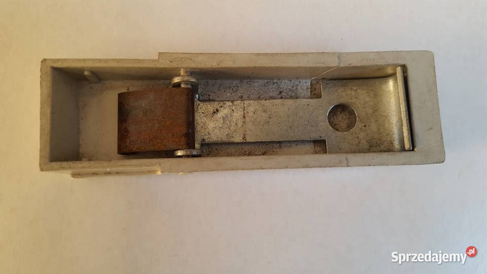 Zamek górny pokrywy przedniej odkurzacza Zelmer mazowieckie