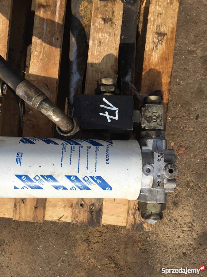 Rozdzielacz przedni zawory sekcje Fiat Hitachi pomorskie