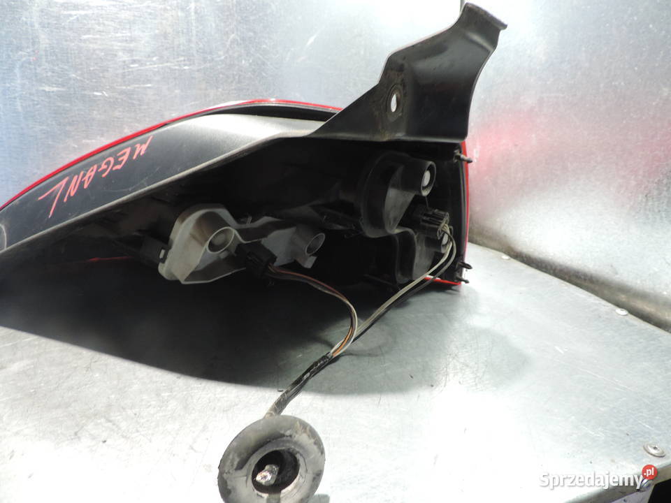 LAMPA LEWY TYŁ RENAULT MEGANE 2 HB sprzedam
