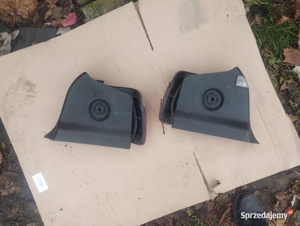 Lampy tylne bmw e36 compact osobowe świętokrzyskie Kielce sprzedam