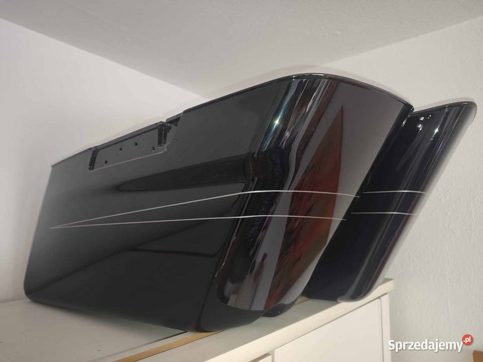HARLEY KUFRY idealne w kolor OEM 2014 Trzciana