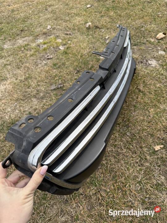 Grill przednia kratka chrom Peugeott 508 2011 Wojsławice