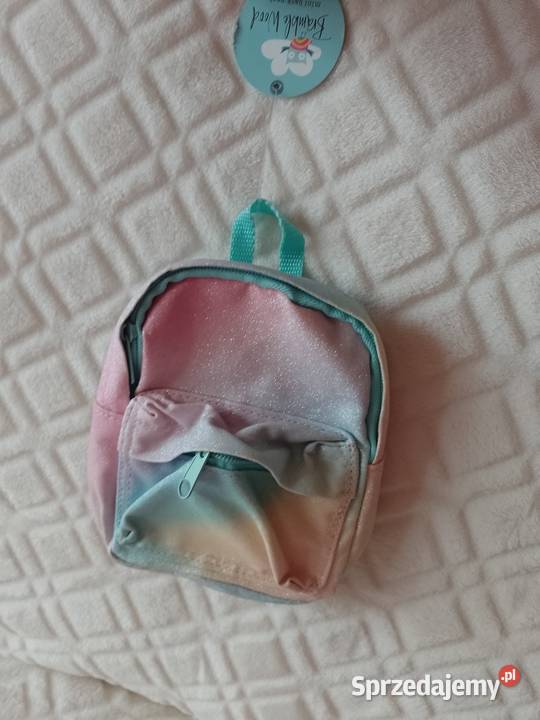 Bogato zdobiony mały plecak pastelowy z Londynu Dodatki sprzedam