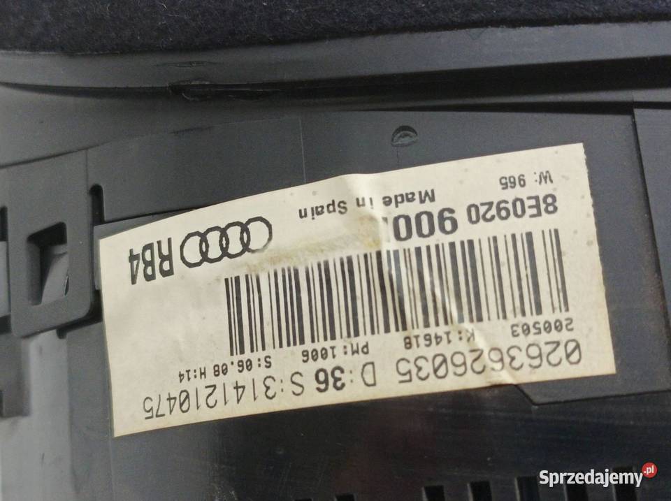 LICZNIK 8E0920900R 0263626035 19 D 130 Audi A4